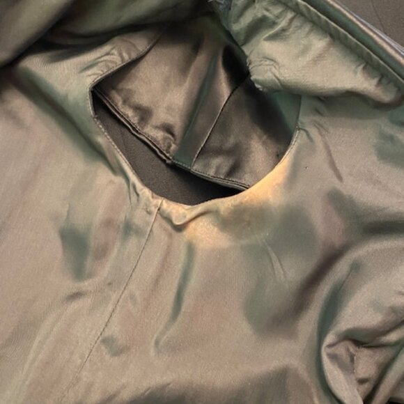 Saks Fifth Ave Vintage? Women’s  Warren Petites Black Crepe Satin Dress sz 6 - Picture 10 of 10